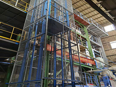 东莞液压升降货梯是一种使用液压系统来实现货物的升降的设备