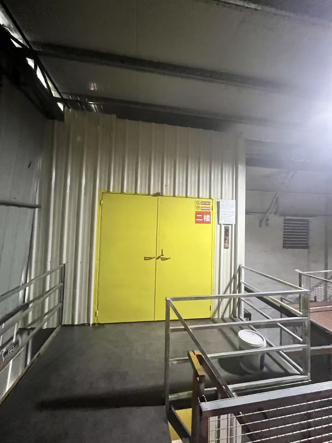 直顶式升降平台（可办证）(图3)